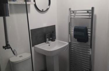 The Lodge, Countryside Living - Photo 5