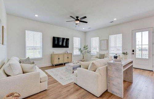 Cozy Villa Walk to Beach - Foto 15