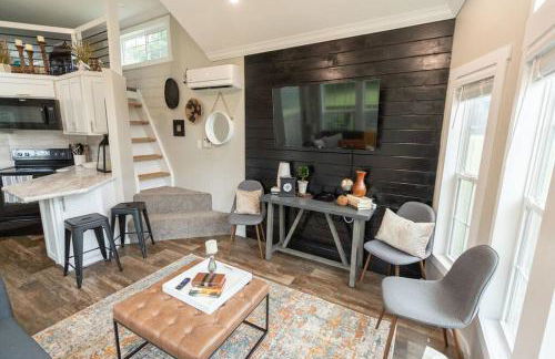 Pet friendly Tiny House Rental with new Access to Guadalupe River NBTX - Photo 7