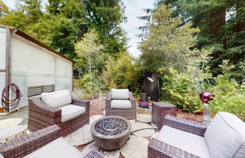 Mendocino Cozy Cabin-Large Patio Grill & Garden - Photo 28