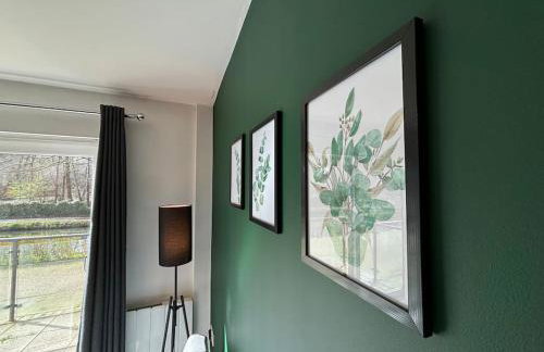 Luxury Canal-side Apartment, Hemel Hempstead, Free parking, Perfect for Contractors - Foto 18