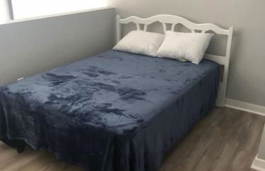 Cozy Downtown Modern Condo in the Heart of it all - Foto 9