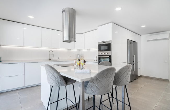 Luxury Almancil Villa With Heated Pool by Ideal Homes - Foto 59