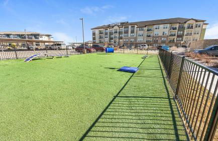 Landing Stylish 2BD Gym Pool - Foto 34