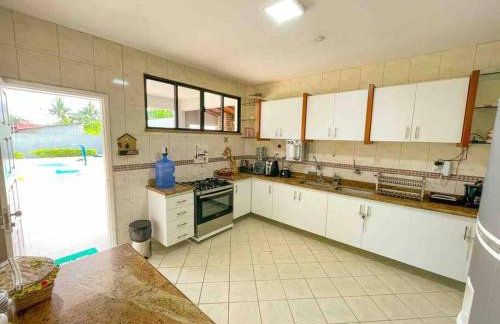 Casa com 5 quartos e vista para o mar a 170m da praia - Photo 27