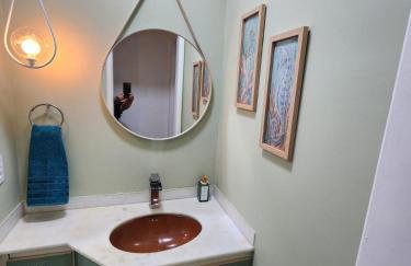 Charmoso apartamento perto da praia - Foto 8