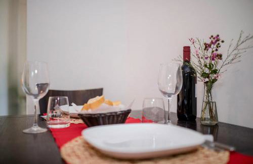 Apartments by the Beach with Pool and Lounge Beds - Miral Apartments - Foto 41
