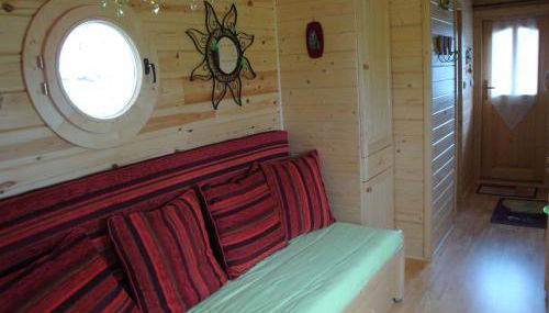 Maison d'hôtes La Roulotte des 4 Saisons - Foto 4