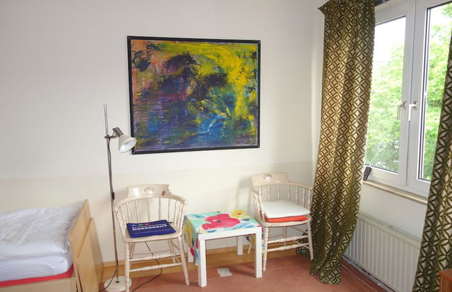 Big 2 Room Apartment with Balcony - Photo 7