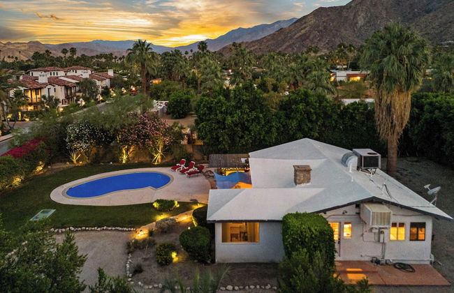 Dandelion by Avantstay Pool, 0.2mi to Downtown! - Foto 49