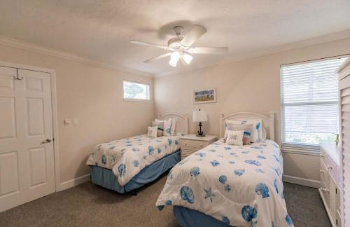 1205 PD Experience Coastal Charm in this Townhome - Foto 28