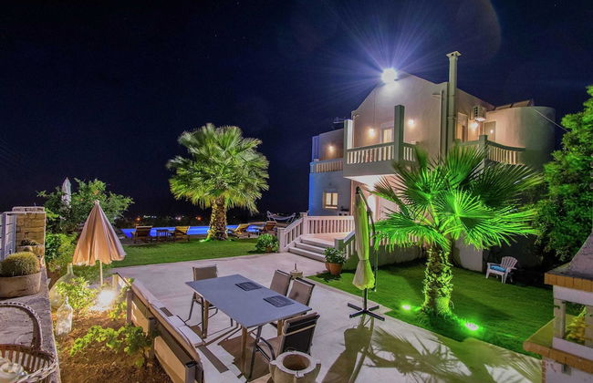 Infinity Pool Villa With Sea Views Near Rethymno City & Beach and Shaded BBQ - Foto 21