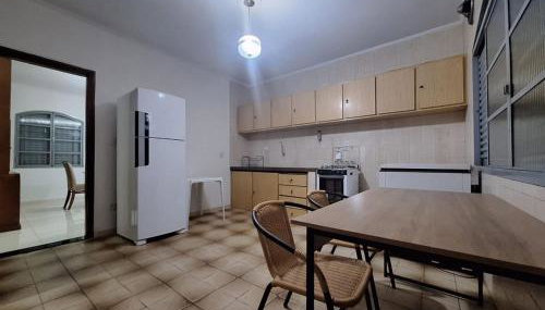 CASA - 3 quartos com ar - garagem para 3 carros - Foto 2