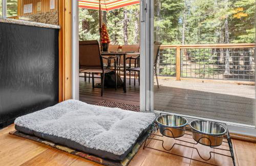 Tahoe Donner Cabin Level Driveway Sleeps 8 Fireplace - Foto 40