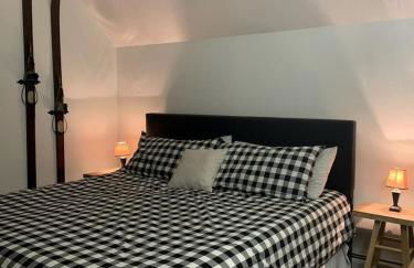 Cozy Cabin Rental with Fireplace near Killington Mountains in Vermont - Foto 6