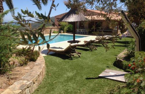 Villa A Scopa à Lumio en Corse avec piscine chauffée, vue mer panoramique, climatisation, jardin arboré de 3000m2, 10 pers, 5 Chb, 4 Sdb - Foto 28