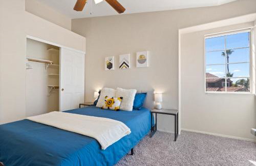 Pool-side Villa with Perfect Views - Foto 32