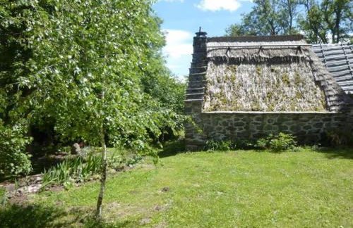 Location authentique avec cheminée et toit de chaume, proche nature et activités à St-Front - FR-1-582-291 - Foto 6