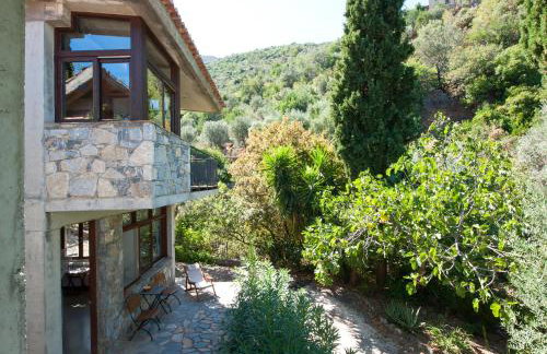 Studios Kyparissi & Spa - Photo 9