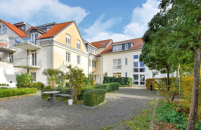 Apartment in Wiek auf Rgen With Forest - Foto 1