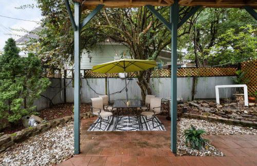 Retreat on Bardstown Road - Yard - Walk to Shops - Foto 36