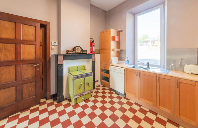 Elegant Home in Bievre With Garden - Foto 15