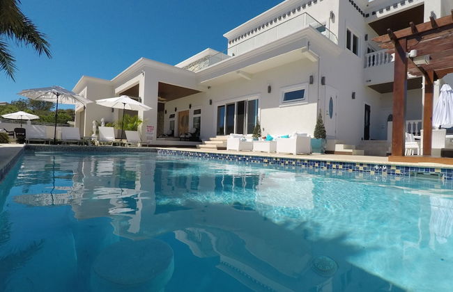 The White House TCI - Foto 1