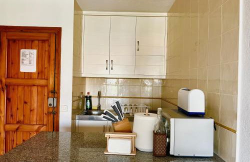 Lovely hideaway with pool and white sand beach - Foto 17