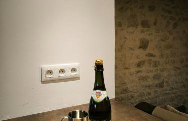 GITE A THEME D-DAY - situé à 15mn d'Omaha Beach - Animaux OK - Terrain clos - Aucuns voisins - WIFI - Foto 4