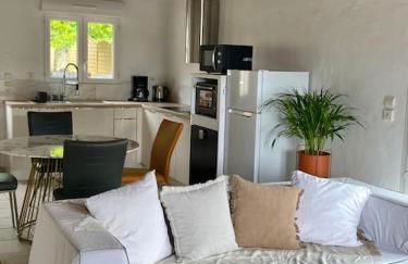 Jolie petite maison rénovée piscine - Foto 2