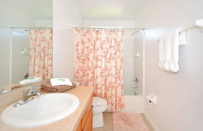 Oriental Charm 4 Bedroom Home by RedAwning - Foto 15