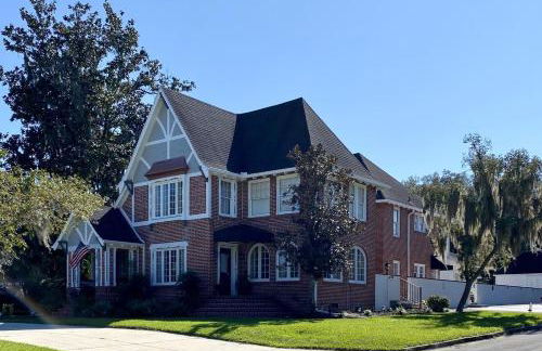 Historic Carriage House Downtown 2 bedroom 1 bath - Foto 1