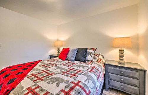 Waterfront Castle Rock Lake Cabin with Deck and Grill - Foto 11