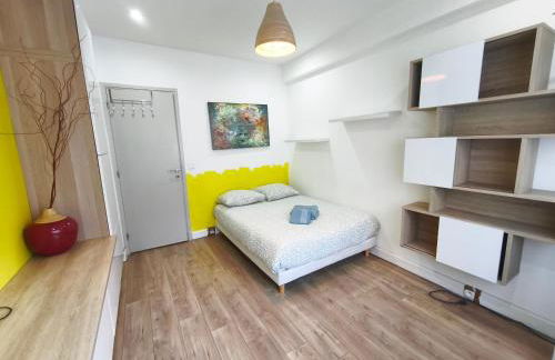 LE MIOLLIS - CENTRAL et CONFORT - WIFI- prés tansports en commun et commerces - Foto 14