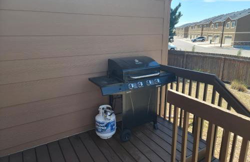 Gorgeous Pikes Peak Views, Fireplace & 3-Bedrooms - Foto 34