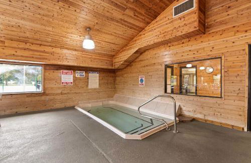 Gull Lake All-Season Getaway with Private Deck - Foto 33