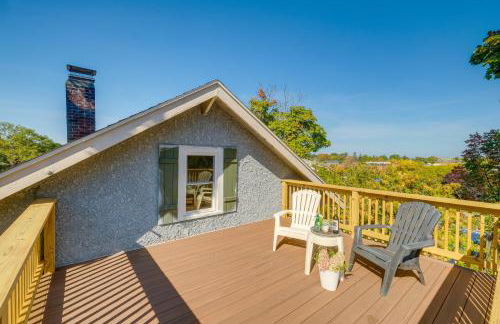 Vintage Charlevoix Home with Deck Near Round Lake! - Photo 2