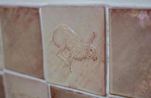 Idyllic countryside cabin with stream and lake - Foto 24