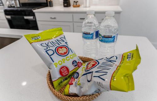 Luxury Oasis - Glam Decor, Putting Green, Arcade Fun & EV Station - Foto 34