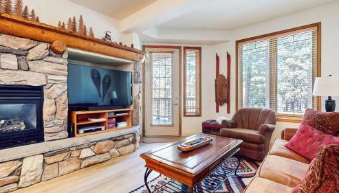 Mammoth Green 118 Located on Sierra Star Golf Course, Private Patio, Summer Pool condo - Foto 2