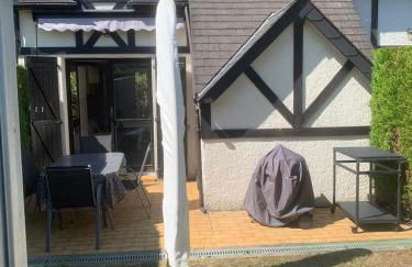 Cottage cosy avec jardin, piscine et parking - Photo 7