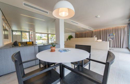 Atenea Park - Suites Apartments - Photo 24