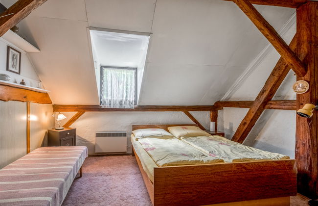 Újezd Svatého Kříže - Foto 15