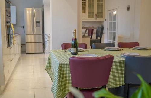 Amazing Guest Cottage in Nottingham with Parking! - Pass the Keys - Foto 26