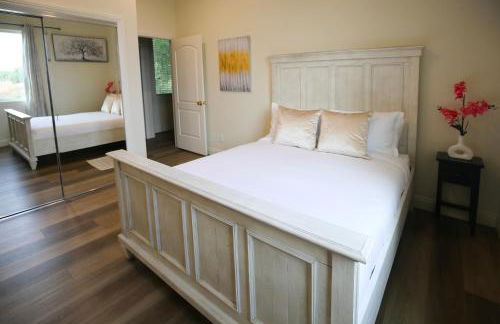 5 BR/5 BA Getaway with a View - Foto 27