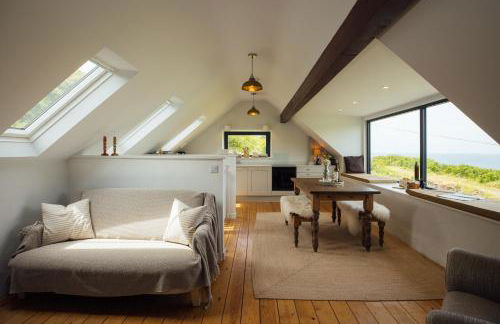 Cliff-top Cottage on Coast Path w/Panoramic Views - Photo 42