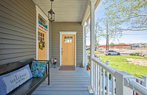 Renovated 'Carnegie Cottage' - Walk to Dtwn! - Foto 24