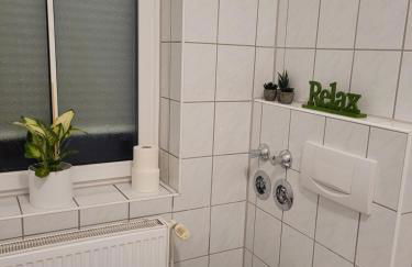 Wohnung in Oberhausen: zentral & ruhig, eigener Eingang - Foto 14