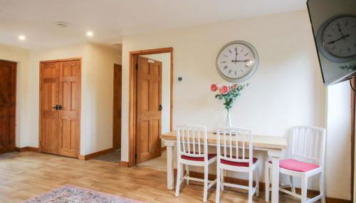 Old Hall Barn 1 - Photo 5