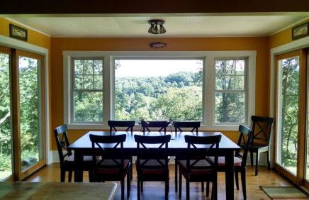 Deluxe Cottage Rental on a 100-Acre Farm on the Shenandoah River, Virginia - Foto 2